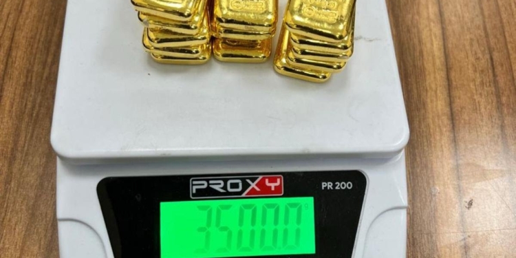 Passenger, airport ground staffers held with smuggled gold worth ₹3.45 crore at RGIA