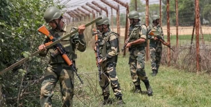 Indian Army retaliates against unprovoked small arms firing by Pakistan