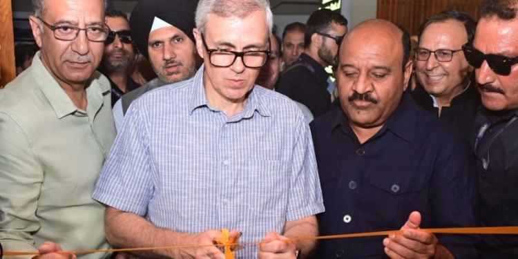 CM Omar Abdullah calls for revival of Buyer-Creator relationship at SKICC Meet