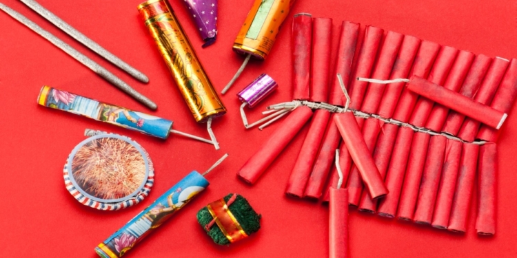 9-Year-Old Boy Injured as Firecrackers Explode in srinagar