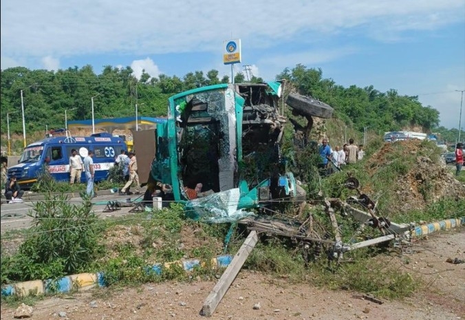 Bus Overturns J&K’s Udhampur, 12 Injured