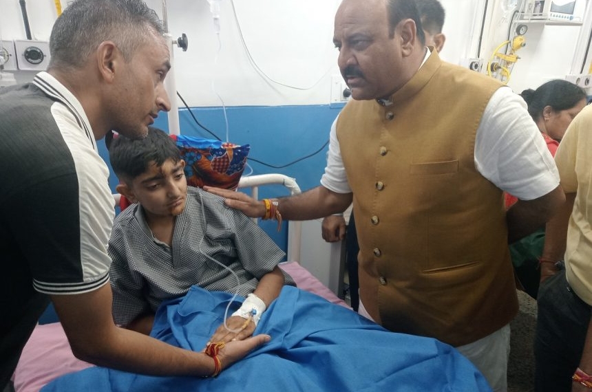 Dy CM interacts with cloudburst victims at Chashoti