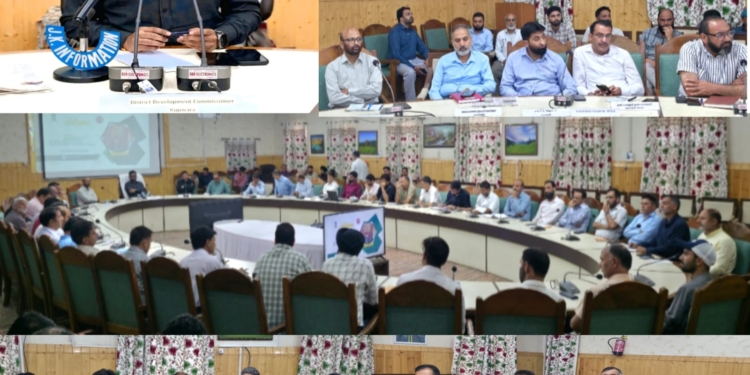 DC Kupwara,Shrikant Balasaheb Suse chairs introductory meeting with District Officers