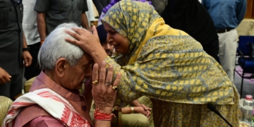 A Promise Fulfilled in New Jammu & Kashmir: LG Manoj Sinha Hands Over Appointment Letters to 158 Families of Terror Victims