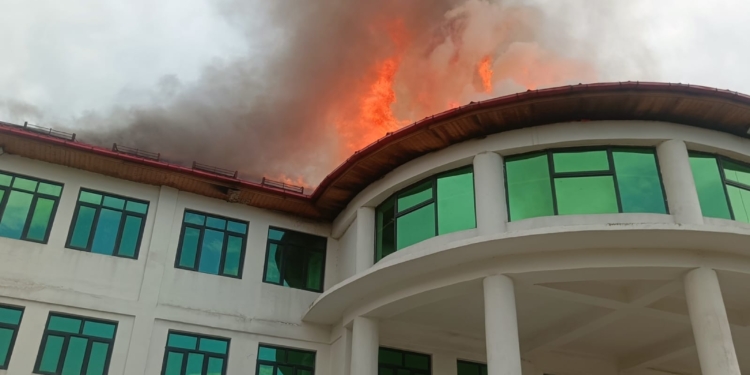 Fire Breaks Out at Bed College in Lasjan, Attic Portion Damaged