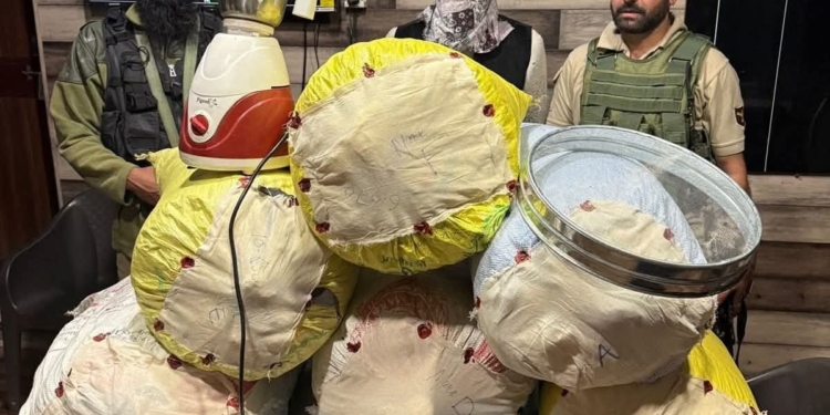 Police Recover Huge Consignment of Fukki in Pahalgam Raid