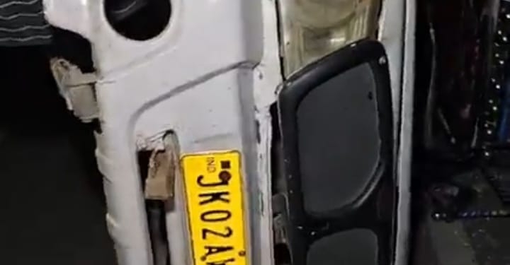 Overspeeding Vehicle Overturns in Nigeen, Driver Escapes