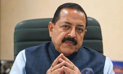Jitendra Singh visits flood-hit border villages, distributes relief material in J&K
