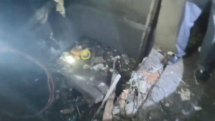 Srinagar Lift Collapse Injures Six Tourists in Srinagar’s Arison Luxury Hotel