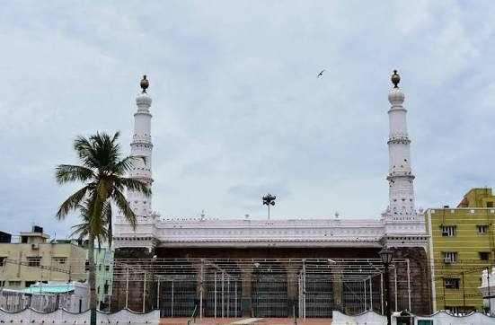 Kashmir Journalists on PIB Media Tour Explore Chennai’s Historic Wallajah Big Mosque