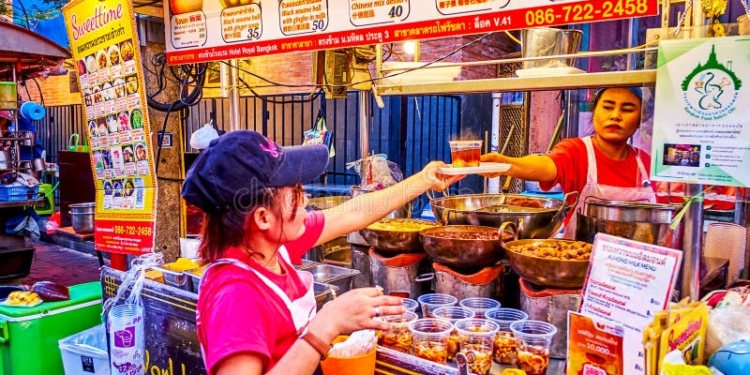 FDA Intensifies Drive In Srinagar; 20 Street Food Units Inspected, Rs 8,000 Fine Imposed