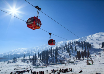 Authorities Suspend Gulmarg Gondola Services for Today